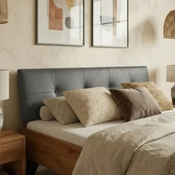 Letto oversize 180x200cm testiera imbottita piedi in metallo legno massello rovere antracite Cortelia